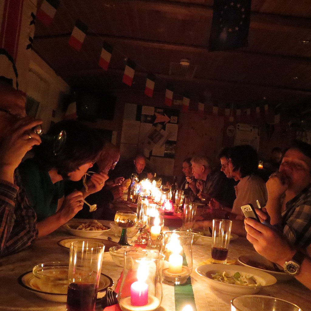 Earth Hour im Bootshaus